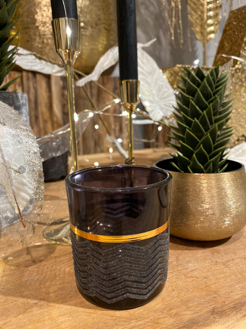 Festlich gedeckter Tisch in Gold – Bild 6