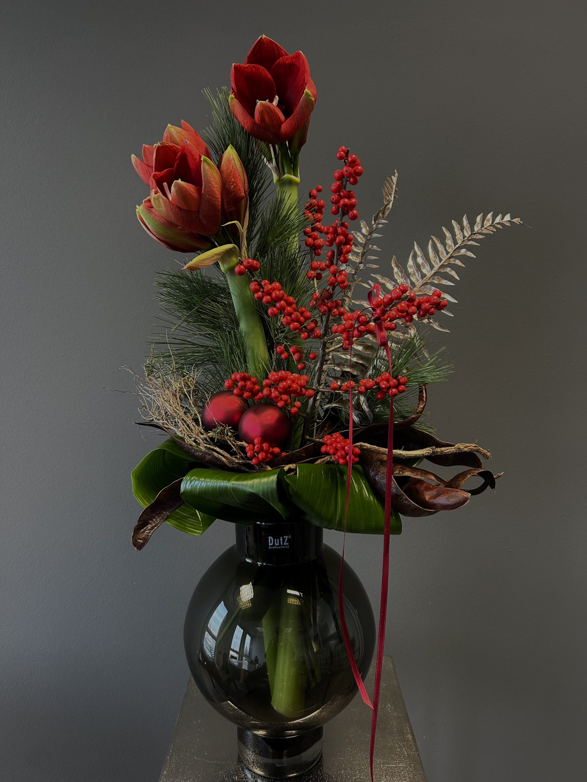 Amaryllis Weihnachtsstrauß "Red Christmas" – Bild 4